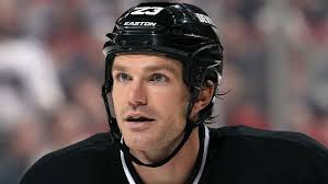 Maple Leafs sign David Clarkson, Tyler Bozak