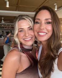 Fleur Anderson (@fleuruvette) • Threads, Say more