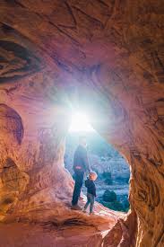 Exploring Moqui Caverns, Kanab, UT