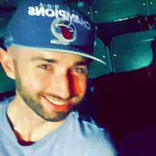 Stream Steve Holman music