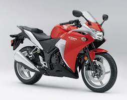 Cbr takes a mainstream approach to the geek culture. Honda Cbr Latest News Reviews Specifications Prices Photos And Videos Top Speed