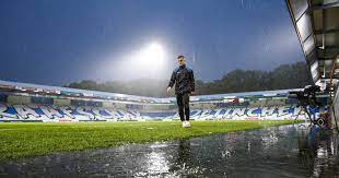 Het is niet bekend hoe ze precies gewond zijn geraakt, en hoe ze eraan toe zijn. Noodweer Legt Promotieduel De Graafschap Stil Heel Vervelend Maar Gaan Niet Alle Wedstrijden Stilleggen Nederlands Voetbal Gelderlander Nl