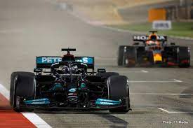 Austin, texas get privileged access at circuit of the americas with an official ticket package for the 2021 united states grand prix from f1 experiences. Bahrain Grand Prix Hamilton Holds Off Verstappen In A Thriller