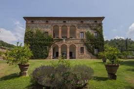 Tuscan Estate With Manor Villa 284 Ha Of Land Vineyards Olive Grove For Sale In Italy Tuscany Siena Sangiovese Cabernet Sau Toskana Haus Landhaus Villen