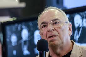 „paleologu, imbolnavit de sine insusi o ajuta in textul intitulat „ce inseamna 'pana la capat', liviu dragnea?, publicat pe contributors.ro, liiceanu. Gabriel Liiceanu Critici Vitriolante La Adresa Lui Mircea Dinescu Model De Comportament Iradiant Caracterizat Prin Cultivarea VulgaritÄƒÈ›ii A È›openiei Obraznice È™i Infatuate A Cabotinismului Lucrativ A InchinÄƒrii VieÈ›ii Profitului FÄƒcut Cu PreÈ›ul