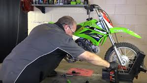 how to change kawasaki klx 110 oil partzilla com how to change kawasaki klx 110 oil
