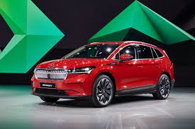 With škoda suvs, you have become accustomed to a stylish and confident look. Skoda Enyaq Iv Close Cousin To Volkswagen Id 4 Goes Into Production