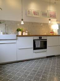 Cement Tiles Cof16 20 20 1 5 Cm Zelliges Blanco 3 3 Cm More Decoration Fliesen Kuche Kuchen Planung Kuche Holzboden