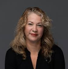 Sarah Gibbs's Instagram, Twitter & Facebook