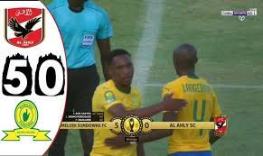 وحشد صن داونز أسلحته بقيادة مساعدي موسيماني السابقين رولاني موكوينا ومانجوبا مانجيثي، وعلى رأس هؤلاء المهاجمين النجم جاستون سيرينو الذي كان على رادار الأهلي في بداية الموسم بجانب الهداف. Ù…Ù„Ø®Øµ ÙˆØ£Ù‡Ø¯Ø§Ù Ù…Ø¨Ø§Ø±Ø§Ø© Ø§Ù„Ø§Ù‡Ù„ÙŠ Ø¶Ø¯ ØµÙ† Ø¯Ø§ÙˆÙ†Ø² 0 5 Ø¯ÙˆØ±ÙŠ Ø§Ø¨Ø·Ø§Ù„ Ø§ÙØ±ÙŠÙ‚ÙŠØ§