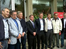 Resultado de imagen para Macri acepta que el candidato a gobernador de CÃ³rdoba se defina en internas