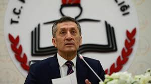 Milli eğitim bakanı ziya selçuk, katıldığı canlı yayında öğretmen atamalarına ilişkin açıklamalarda bulundu. Neihm0exhkr Sm