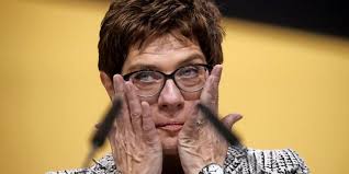 So sehen sie die wahl zum vorsitz live im internet. Merkel Nachfolge Akk Wird Neue Cdu Chefin Mit Nur 35 Stimmen Vorsprung