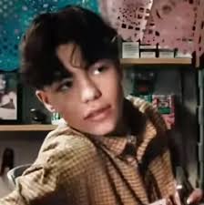 Best AI Chat Character Chris Prince : Explore Profiles & User  comment|Polybuzz AI Chat