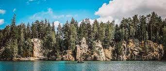 25 Sehenswurdigkeiten In Tschechien Beliebte Orte Geheimtipps In 2020 Tschechien Urlaub Tschechien Und Sehenswurdigkeiten