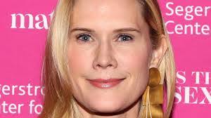 Stephanie March's Instagram, Twitter & Facebook