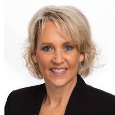 Leanne Constantine's Instagram, Twitter & Facebook