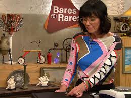 Schamloses Angebot: Bares für Rares-Expertin deckt Betrugsversuch auf |  STERN.de