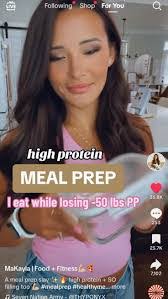 Melissa Coles's Instagram, Twitter & Facebook