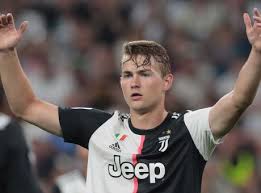 Calcio totale è un contenitore di emozioni, di storie, di vita e di colori. De Ligt Via Dalla Juve Invenzioni Con Sarri Il Calcio Totale Degli Olandesi Primapagina Calciomercato Com