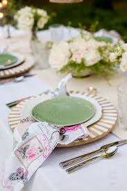 Outdoor valentine table decorations done in style. Elegant Outdoor Summer Table Setting Items Needed To Set An Outdoor Table