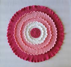 So in round four, each set will be 1 dc, 1 dc, 2 dc. 25 Easy Crochet Flower Patterns