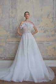 Welche kleidung steht mir, welches hochzeitskleid hat den passenden ausschnitt? Der Grosse Vogue Guide Hochzeitskleider Fur Jeden Figur Typ Vogue Germany