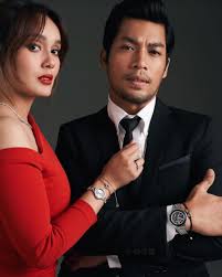 Setelah bercerai dengan hani, hannan dipaksa berkahwin dengan nawal atas ugutan ibunya, wan masitah. Kamal Adli Proposes To Uqasha Senrose On Stage Of Ame