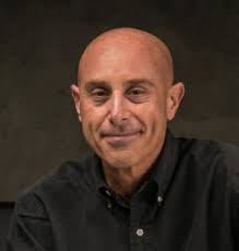 Andrew Darrow's Instagram, Twitter & Facebook