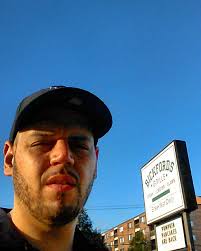 Who loves Bickfords?? Ever eat at one??