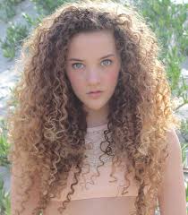Sofie Dossi Pinterest Jasminecamila1 Sofie Dossi Curly Hair Styles Long Hair Styles