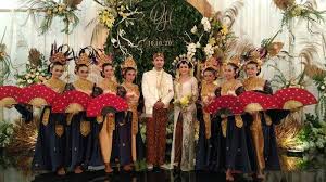 We did not find results for: Foto Yg Lagi Akad Nikah Di Kampung Foto Dibayangi Pandemi Corona Pasangan Ini Tetap Langsungkan Pernikahan News Liputan6 Com Pathetic Mylife