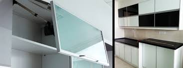 Menghasilkan rekabentuk terkini bersesuaian dengan ruang yang akan diubahsuai yang akan disertakan dengan lukisan perincian dan gambaran 3d. 7 Pilihan Pintu Kabinet Dapur Terkini Azr Kitchen Cabinet
