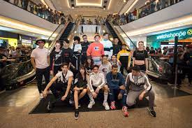 With the latest drops from the biggest brands lined up wall to wall, you'd be hard pressed not to find a look that fits your style. Celebrate The Bigger Better Jd Sports Mid Valley Kepohchi