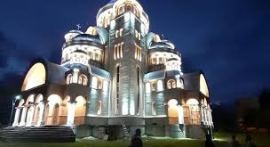 Ea a fost demolată după primul război mondial şi pe. Catedrala Adormirea Maicii Domnului Iluminata Arhitectural Deva Ziare Com