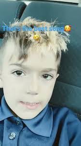 Leah Dion's Instagram, Twitter & Facebook