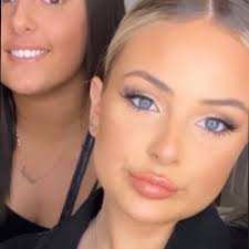 Paris Leigh (@ParisLe35456970)