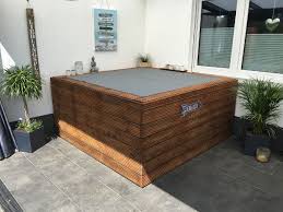 Aufblasbarer Outdoor Whirlpool Von Miweba Mspa Alpine Delight Fertig In 2020 Whirlpool Garten Aufblasbar Aufblasbar Whirlpool Aufblasbar
