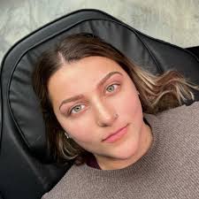 Please excuse me while I drool over these for the rest of the night😮‍💨🤤  #microblading #naturalmicroblading #brows #rochestermicroblading