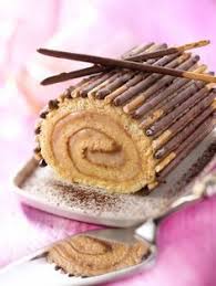 Recette Buche Au Caramel Beurre Sale Avec Mikado Recette Recette Gateaux Et Desserts Recettes Sucrees