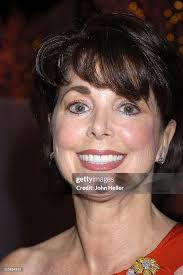 Bonnie Fein's Instagram, Twitter & Facebook