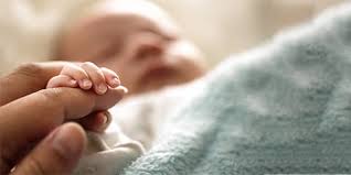 Wir erwachsenen kennen den spruch: Baby Erstes Lacheln Ab Wann Lachen Babys Rossmann De
