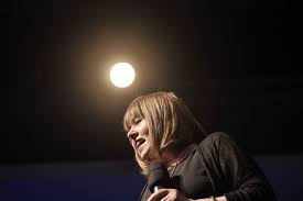 Pornografia está criando uma geração de homens violentos, afirma socióloga  - 15052019 - Seminários Folha - Folha