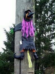 Flying Witch Flew Into Pole Tree Decoration Easy Couple Halloween Costumes Punny Halloween Costumes Diy Halloween Costumes