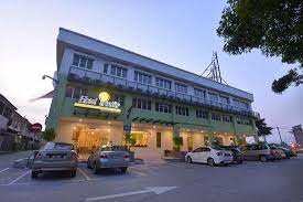 If you want to go by car, the driving distance between parit raja and batu pahat is 22.41 km. The Best Parit Raja Vacation Packages 2021 Tripadvisor