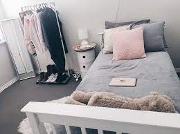 Oct 29, 2019 · grey and blush pink make a great combination, especially when it comes to interior design. Pinterest Cnncbcl Room Sofiaward26 Cnncbcl Pinterest Sofiaw Garderobe Schuhschrank Tumblr Zimmer Rosa Grau