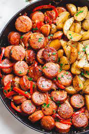 Preheat air fryer to 400°f and set time to 35 minutes. Smoked Sausage And Potato Skillet Recipe Smoked Sausage Recipe Eatwell101
