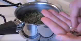 C'est facile il existe plein de solutions naturelles qui marchent éprouvées depuis les temps les plus reculés ! La Recette Contre Le Mal De Gorge La Recette