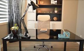 Contoh ide ruangan kerja minimalis modern. 8 Desain Ruang Kerja Di Rumah Untuk Maksimalkan Work From Home Blog Ruparupa