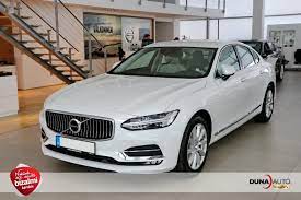 Korda györgy éleszti újjá a budapesti repteret. Atvette Uj Volvo Autojat Balazs Klari Es Korda Gyorgy Volvo Duna Auto Zrt Duna Auto Zrt